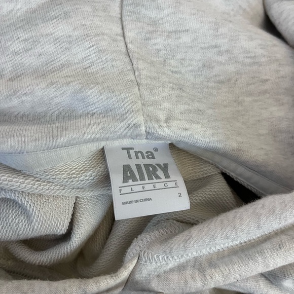 Aritzia sweater - Picture 2 of 2